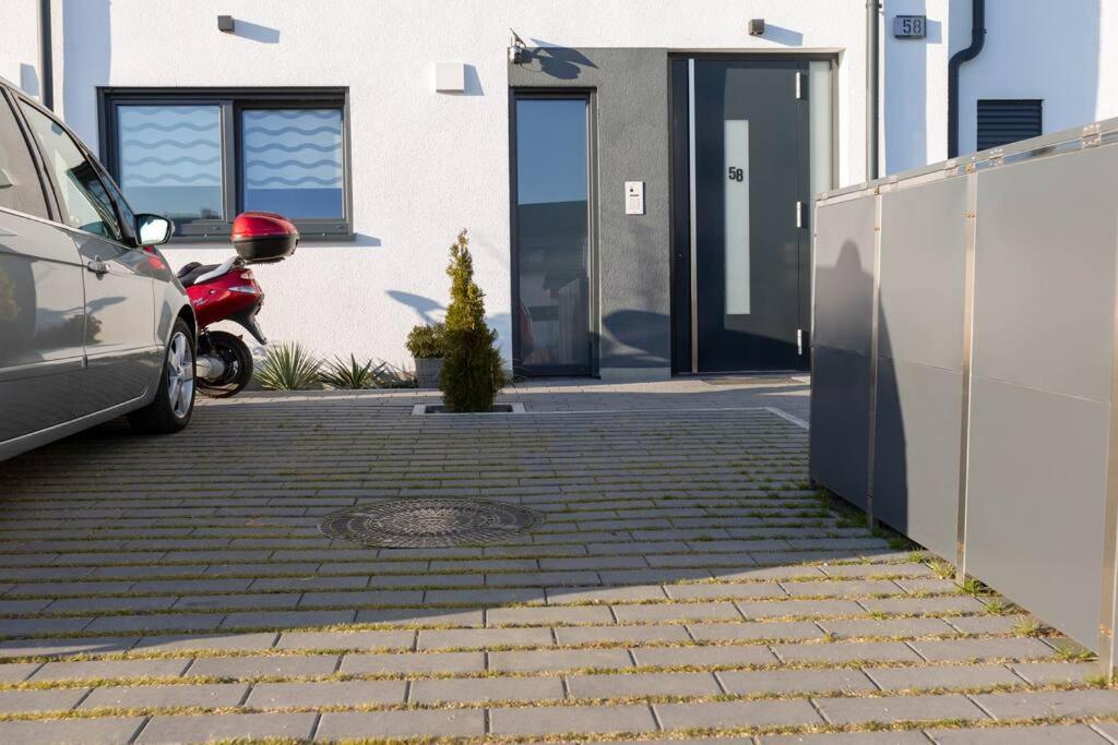 Ferienwohnung-Weinstadt Exteriör bild