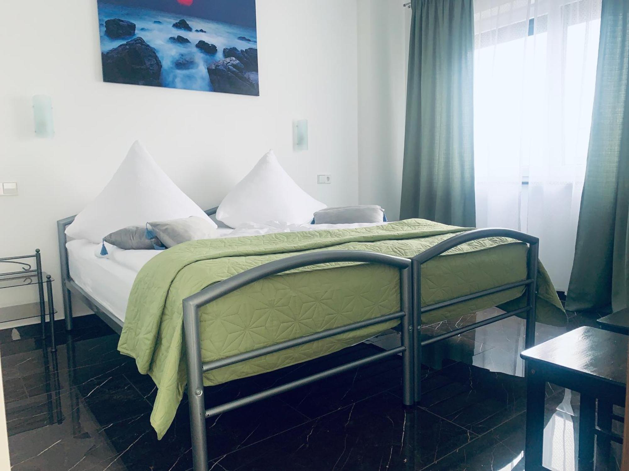 Ferienwohnung-Weinstadt Exteriör bild